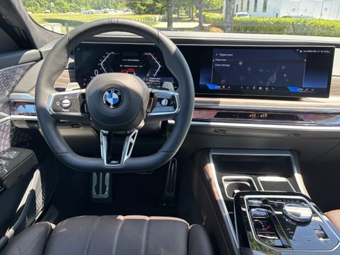 Certified 2023 BMW 760i xDrive AWD/4WD image 30