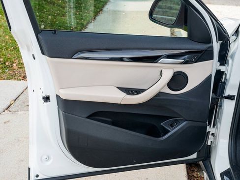 Used 2022 BMW X1 xDrive28i w/ Convenience Package image 9