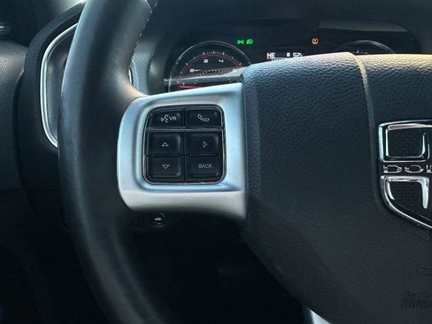 Used 2011 Dodge Charger R/T image 11