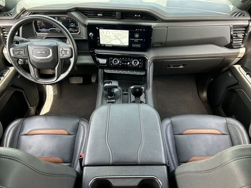 Used 2024 GMC Sierra 1500 AT4 w/ Technology Package image 20