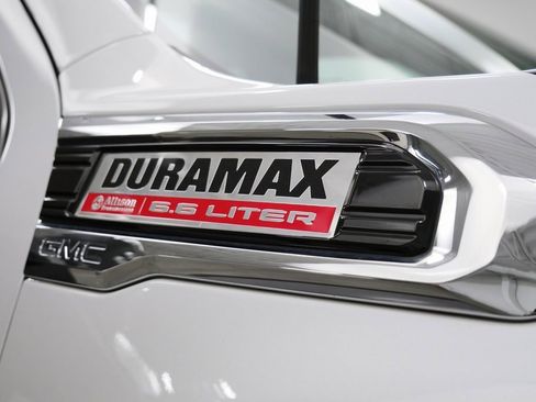 Used 2021 GMC Sierra 2500 Denali w/ Denali Ultimate Package image 11