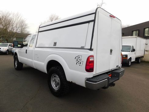 Used 2016 Ford F250 XL w/ XL Appearance Package image 3