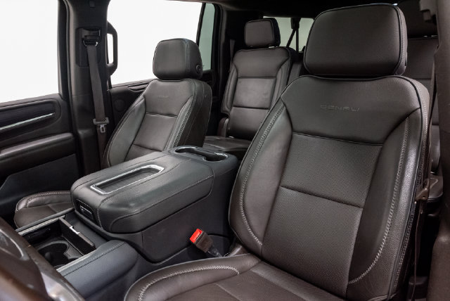 Used 2022 GMC Yukon XL Denali w/ Denali Premium Package AWD/4WD image 10