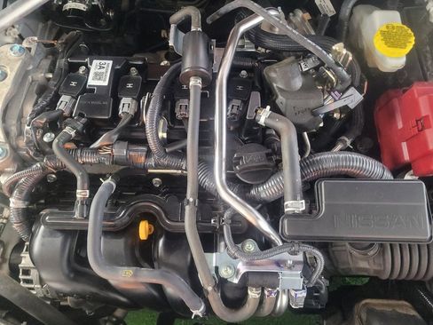 Used 2025 Nissan Sentra SV FWD image 30