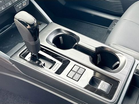 New 2026 Subaru Outback Limited AWD/4WD image 15