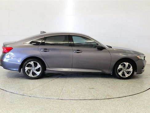 Used 2018 Honda Accord EX-L image 8