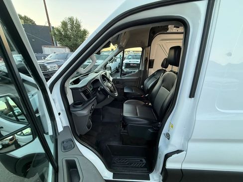 Used 2023 Ford Transit 250 Medium Roof AWD image 11