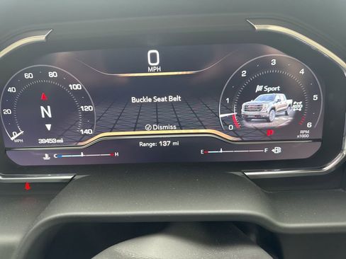 Used 2024 GMC Sierra 1500 AT4 w/ Technology Package AWD/4WD image 9