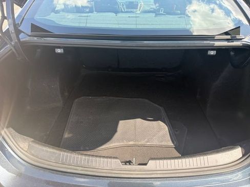 Used 2020 Chevrolet Malibu LT FWD image 12