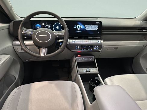 Certified 2025 Hyundai Kona SEL image 19