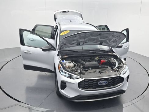 Used 2025 Ford Escape ST-Line FWD image 48
