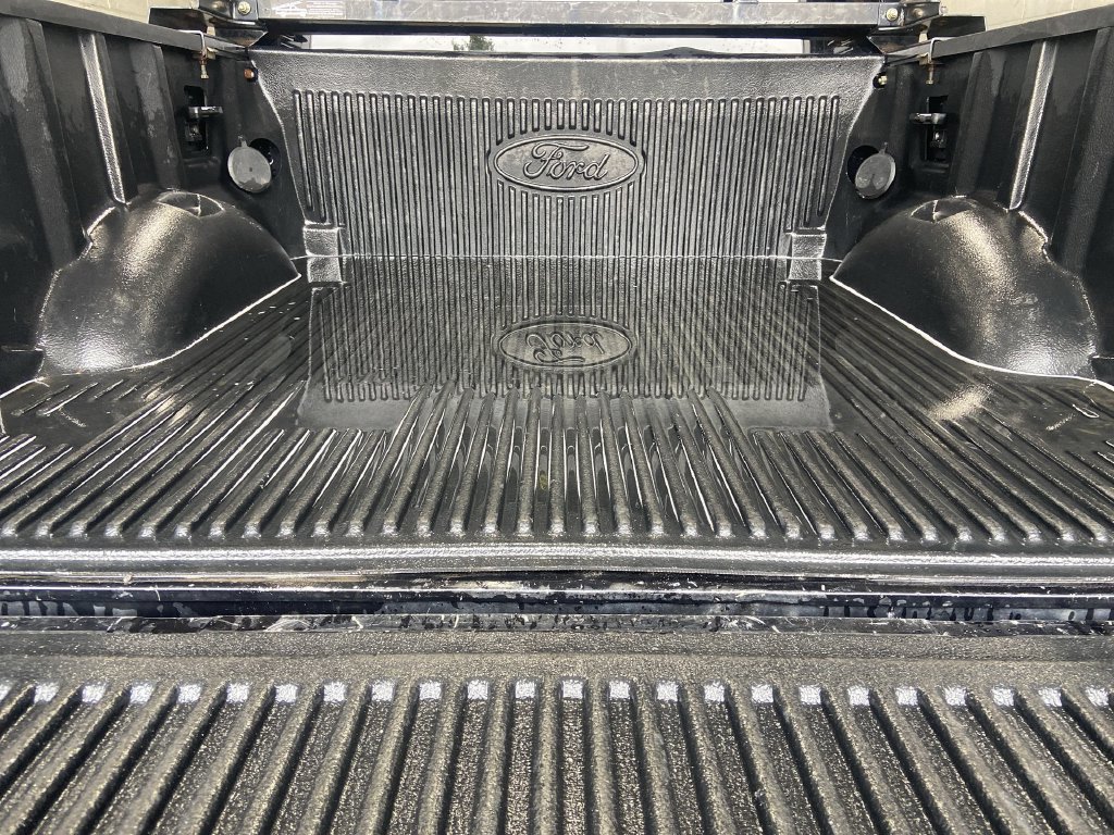 Used 2019 Ford F150 XLT w/ Equipment Group 302A Luxury AWD/4WD image 25