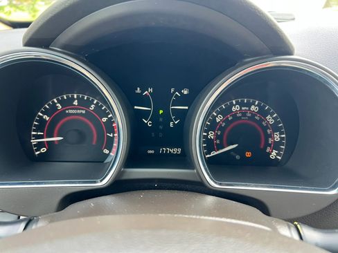 Used 2010 Toyota Highlander Limited AWD/4WD image 17