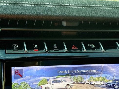 Used 2024 Jeep Grand Cherokee L Limited AWD/4WD image 38