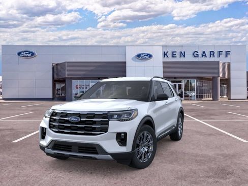 New 2025 Ford Explorer Active w/ Active Comfort Package AWD/4WD image 2