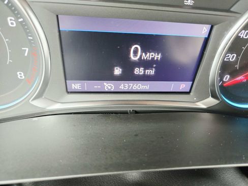 Used 2022 Chevrolet Traverse LT w/ LPO, Floor Liner Package FWD image 27