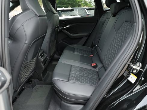 New 2027 Audi SQ6 e-tron Premium Plus AWD/4WD image 27