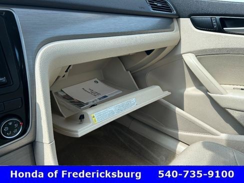 Used 2015 Volkswagen Passat TDI SE FWD image 21