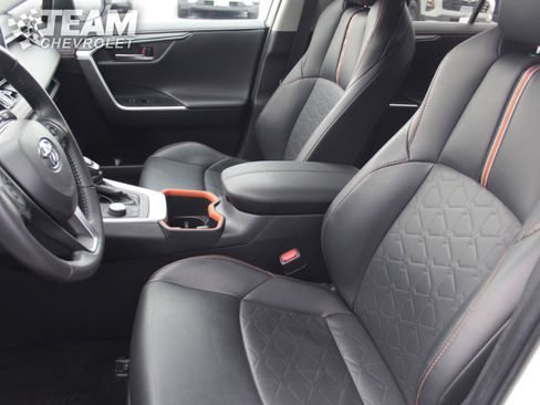 Used 2024 Toyota RAV4 Adventure image 11