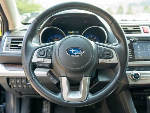 Used 2017 Subaru Outback 2.5i Limited AWD/4WD image 16