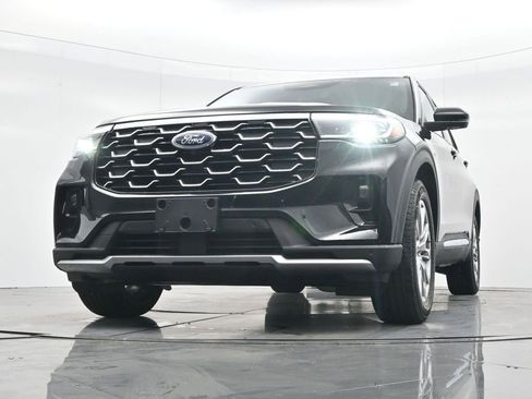 New 2026 Ford Explorer Platinum image 37