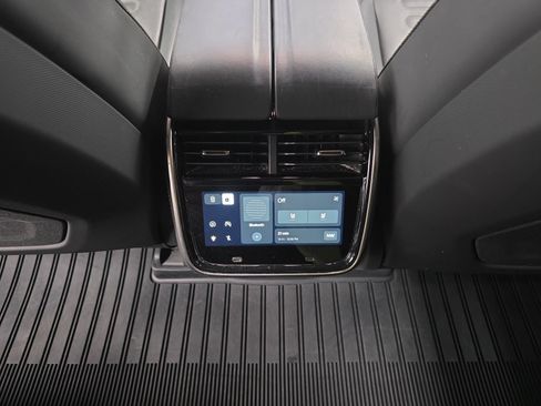 Used 2023 Rivian R1S Adventure AWD/4WD image 30