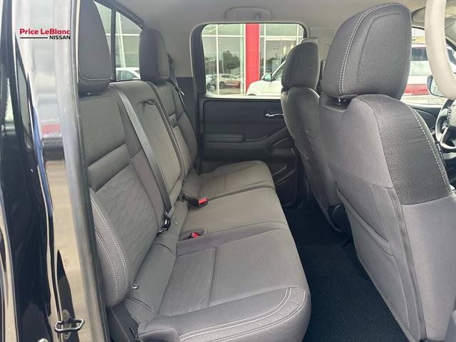 Used 2022 Nissan Frontier SV RWD image 8