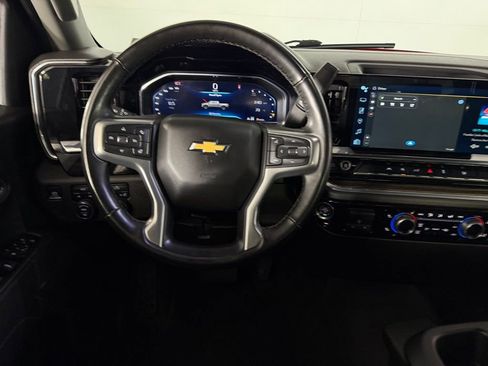 Used 2025 Chevrolet Silverado 1500 LT image 13