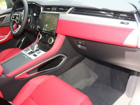 New 2026 Jaguar F-PACE R-Dynamic S image 24