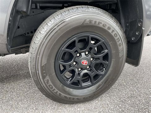 Used 2021 Toyota Tacoma SR5 image 10