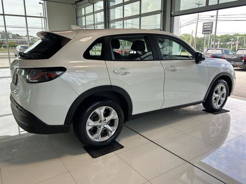 Certified 2024 Honda HR-V LX image 7