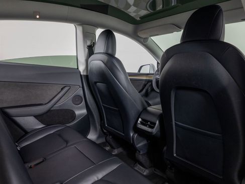 Used 2023 Tesla Model Y Long Range image 22