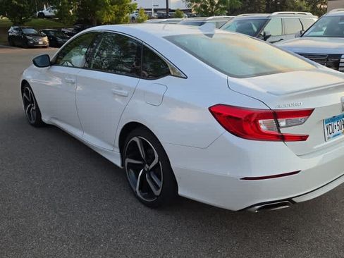 Used 2018 Honda Accord Sport image 4