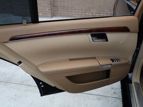 Used 2008 Mercedes-Benz S 550 image 16