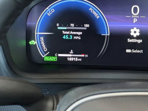 Certified 2026 Toyota Corolla SE w/ SE Premium Package FWD image 21