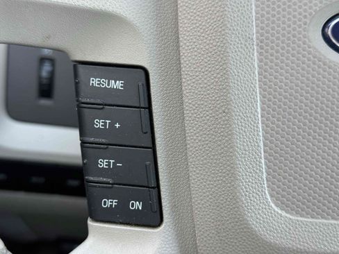 Used 2009 Ford Escape 4WD Hybrid image 58