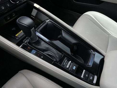 Certified 2025 Honda Accord Touring image 21