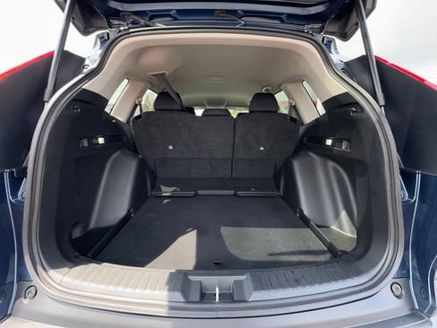 Used 2025 Honda CR-V LX image 11