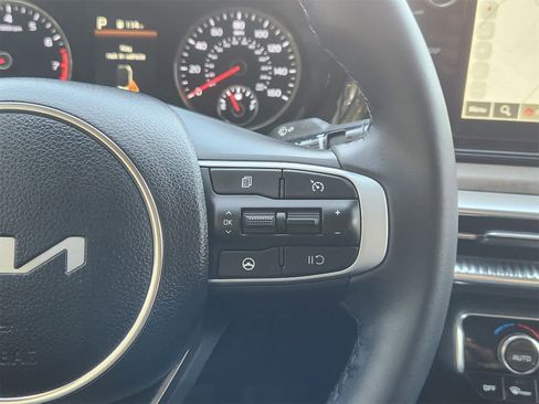 Used 2023 Kia K5 EX image 28