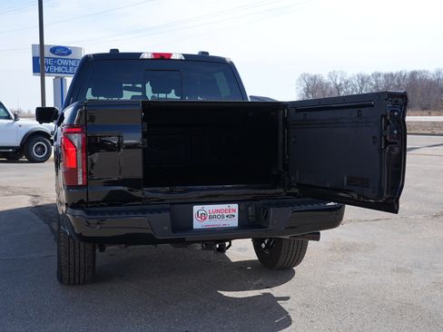 Used 2025 Ford F150 Platinum image 13