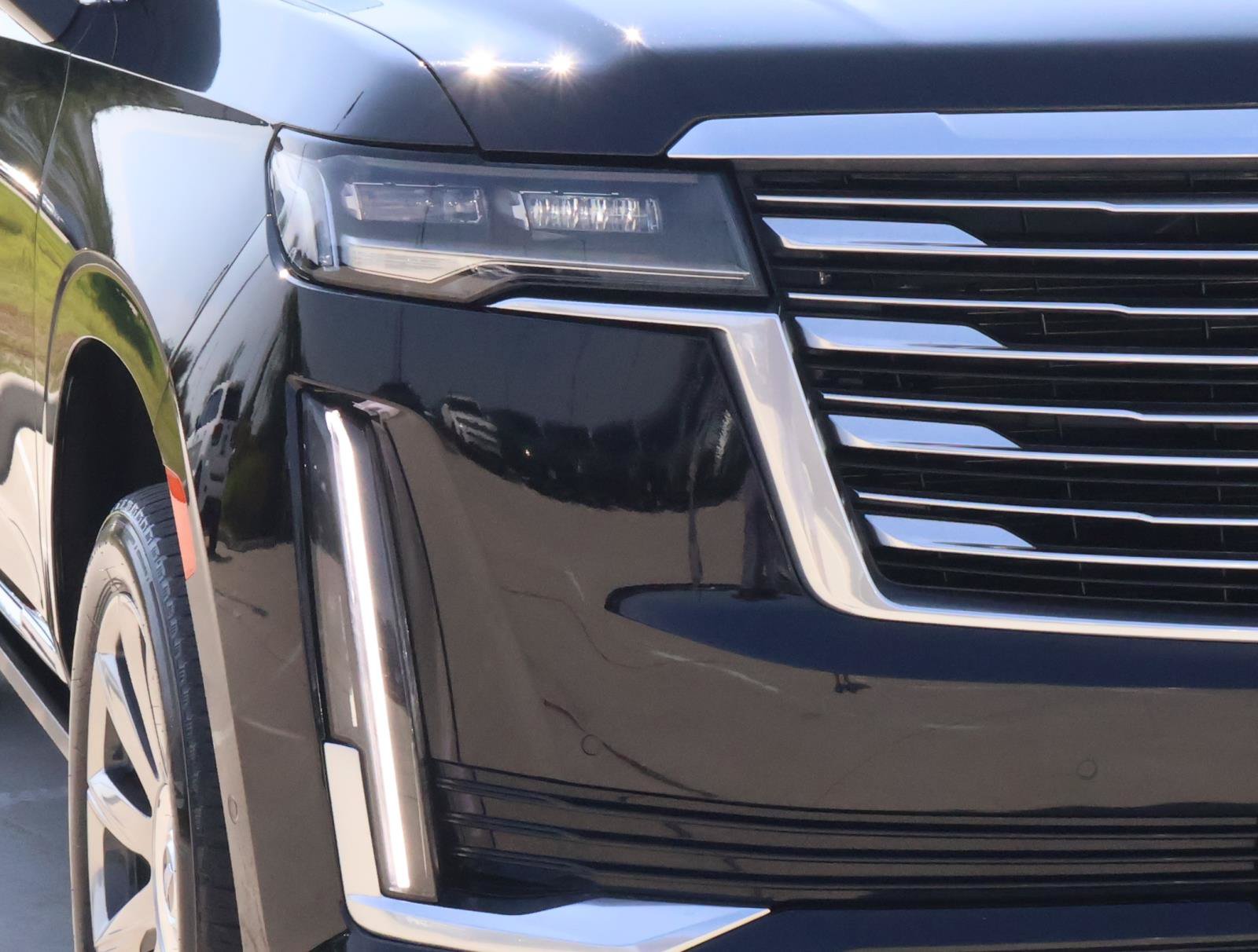 Certified 2024 Cadillac Escalade ESV Premium Luxury Platinum AWD/4WD image 9