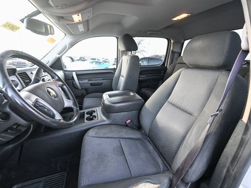 Used 2011 Chevrolet Silverado 2500 LT w/ Interior Plus Package image 18