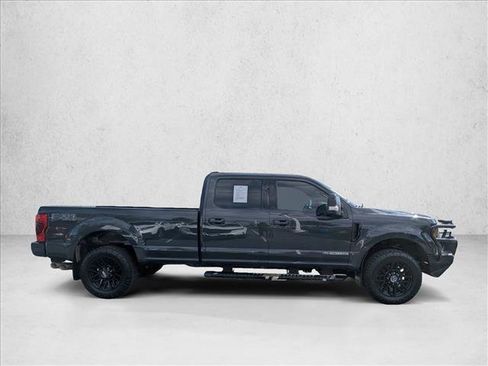Used 2021 Ford F350 Lariat image 4