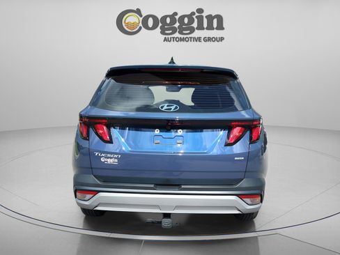 Used 2025 Hyundai Tucson SE image 4