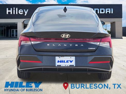 New 2026 Hyundai Elantra Limited FWD image 5