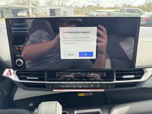 New 2026 Toyota Sienna XLE image 19