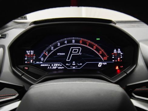 Used 2023 Lamborghini Huracan Tecnica image 12