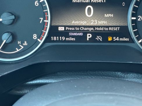 Used 2025 Nissan Pathfinder SV FWD image 28