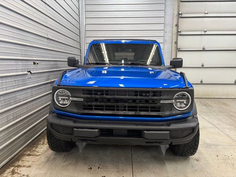 Used 2023 Ford Bronco 4-Door image 2