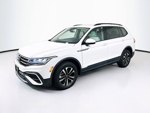 Used 2023 Volkswagen Tiguan S w/ Driver Assistance Package AWD/4WD image 3